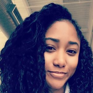 Meet your Posher, Dorcas